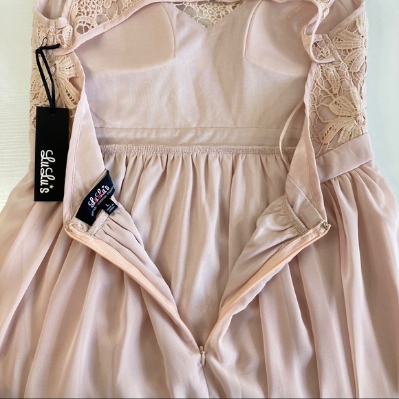 NWT Lulu’s Blush Pink Lace Open Back Party Dress - Picture 5 of 10